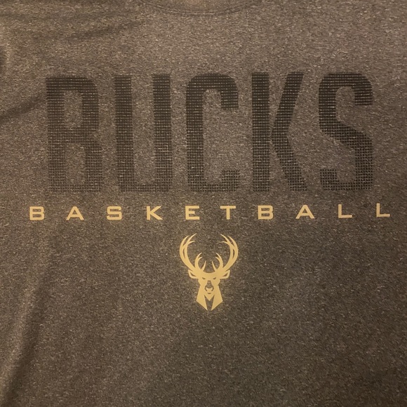 Milwaukee Bucks Long Sleeve Shirt - Picture 3 of 3